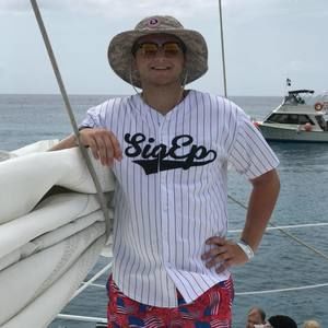 Meet your Posher, Brady